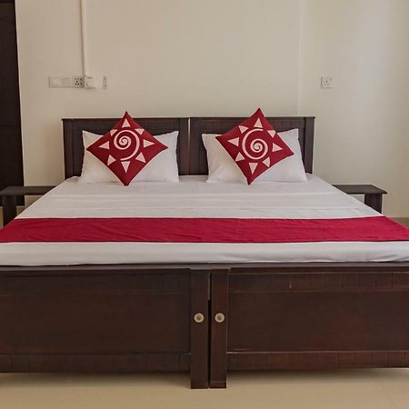 Harry Inn Negombo Exterior foto