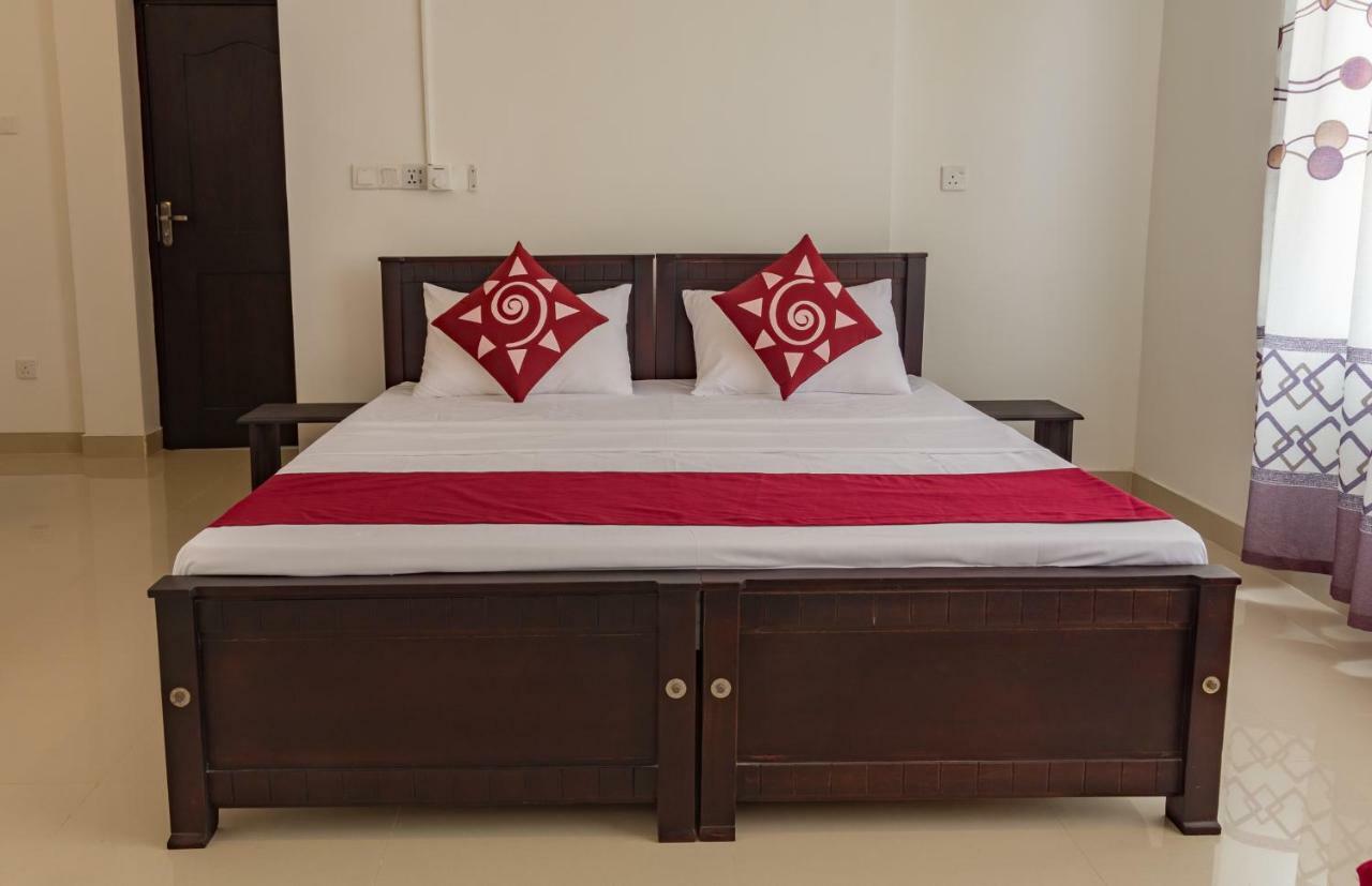 Harry Inn Negombo Exterior foto